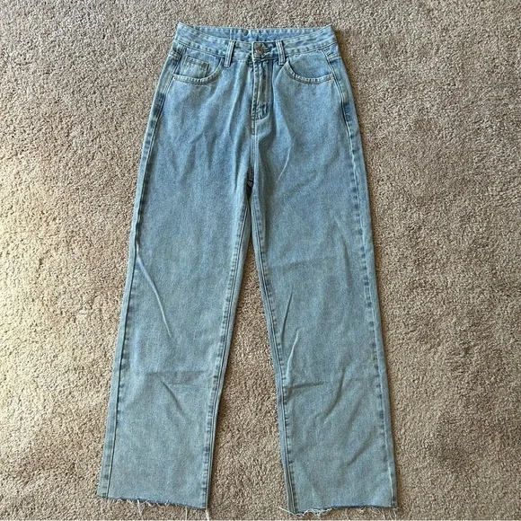 Princess Polly PP DNM Kalinda Light Wash Denim Blue Jeans Size 4 - Picture 3 of 13